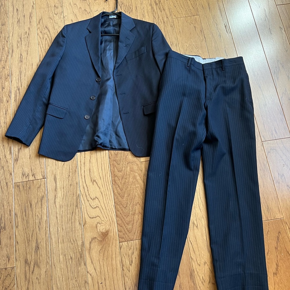 Boys 100% wool Italian suit